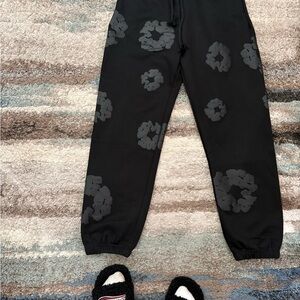 Men's Black Floral Joggers